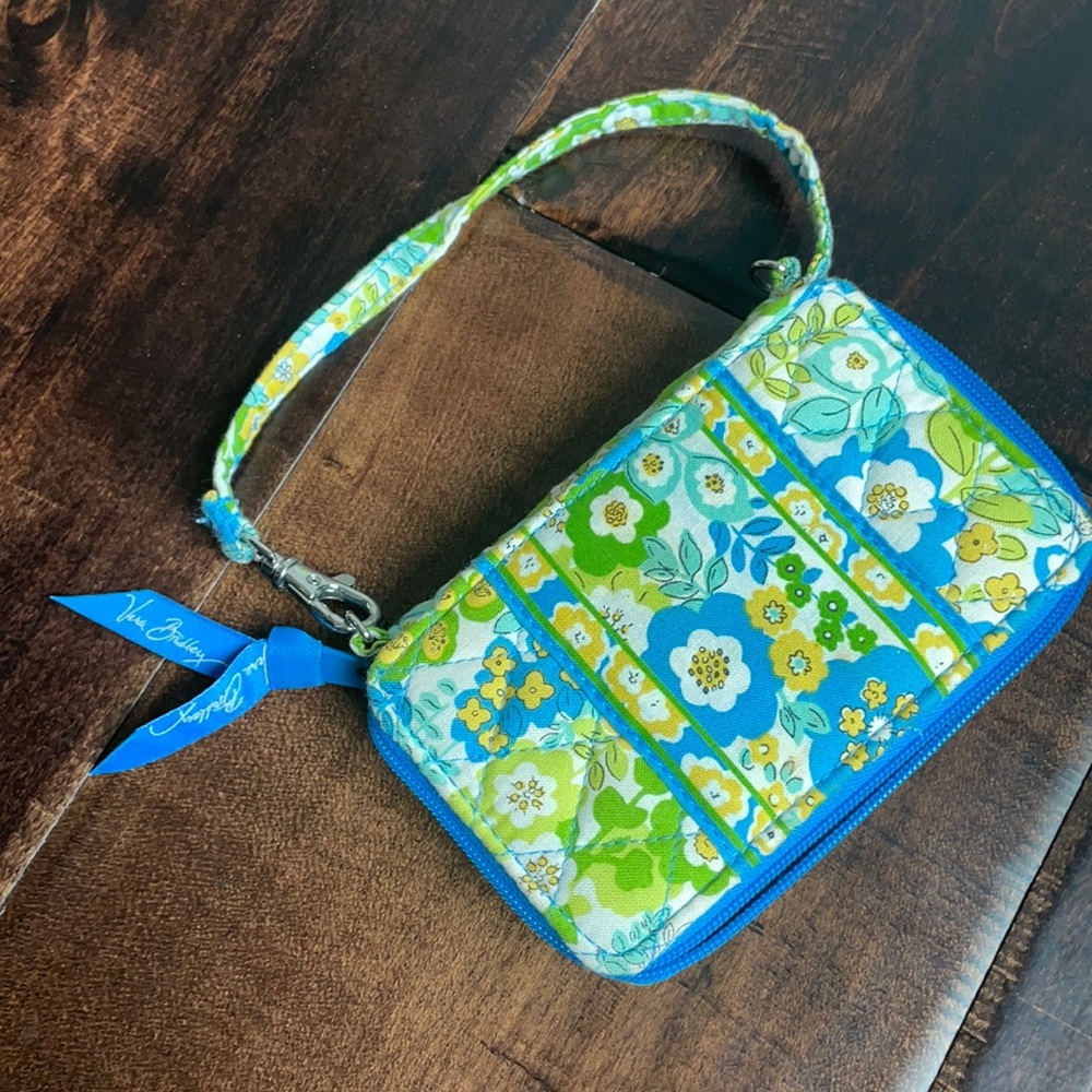Vera Bradley Clutch with phone pocket